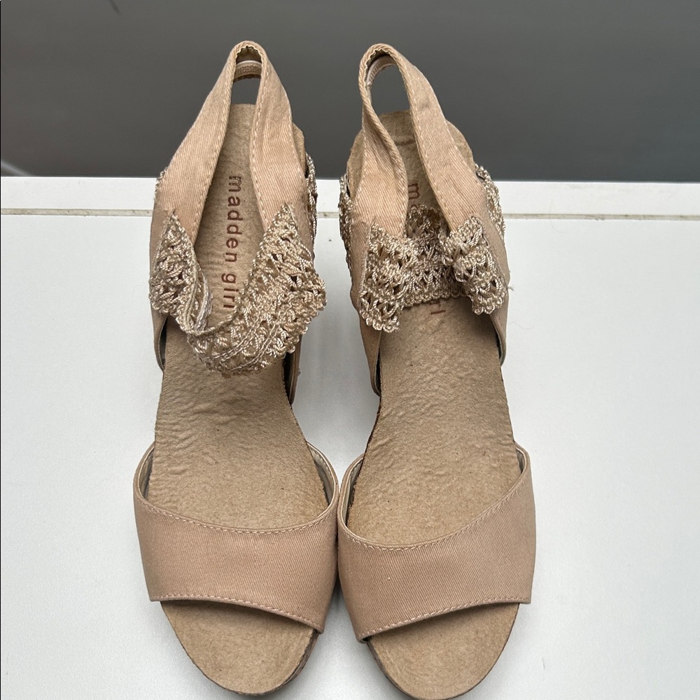 Madden Girl Wedges
